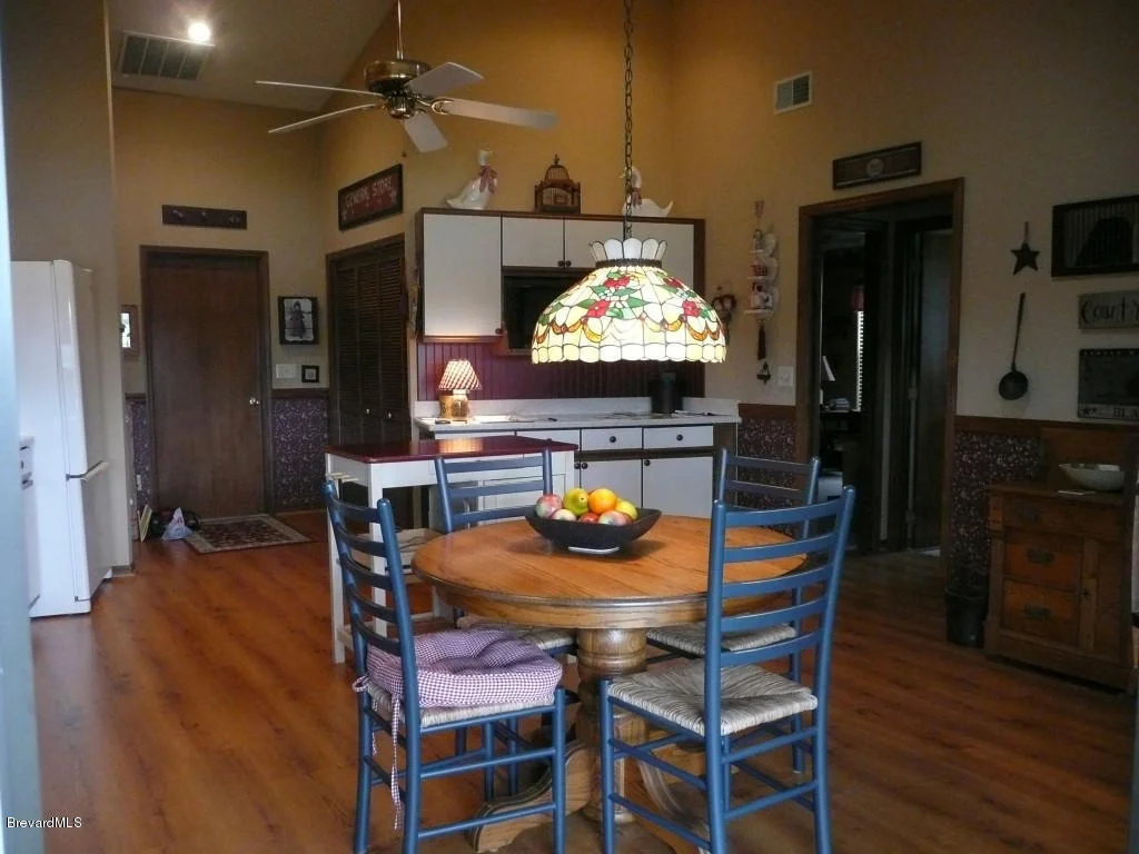 Photo of 1365 Silver Lake Drive
