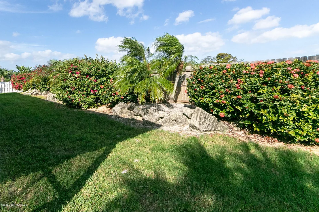 Photo of 582 Sanderling Drive