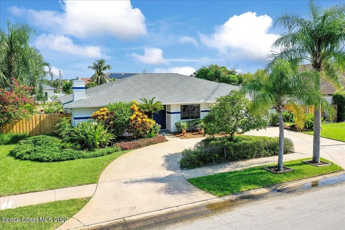 Photo of 655 Jackson Court