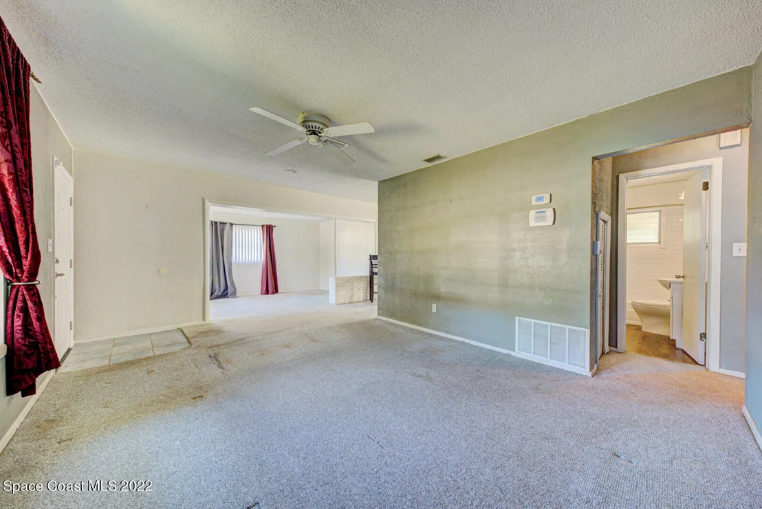 Photo of 325 Orchid Boulevard