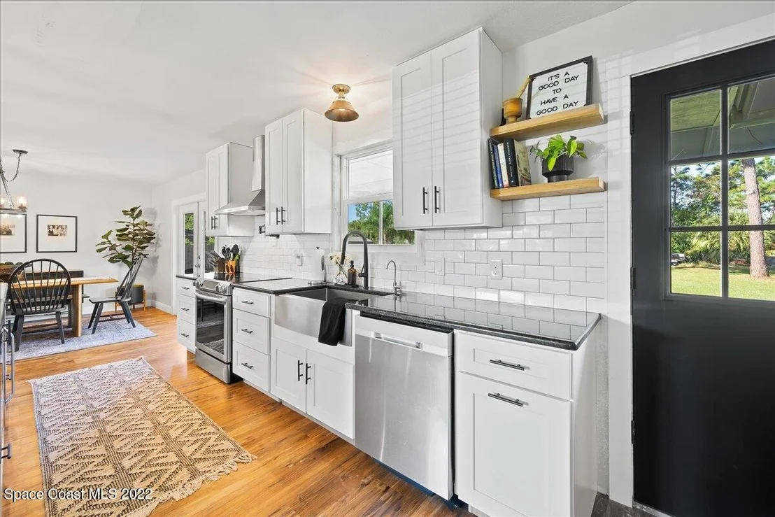 Photo of 3273 Fairview Drive