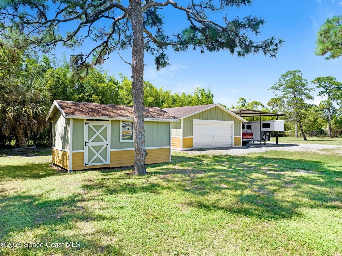 Photo of 6570 Whispering Pines Lane