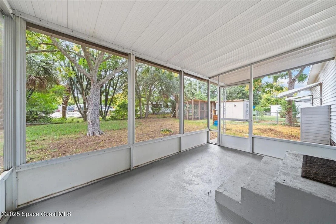 Photo of 6983 Chestnut Drive