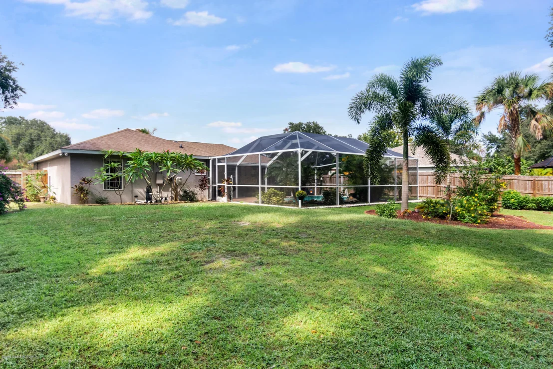 Photo of 6095 Adina Road