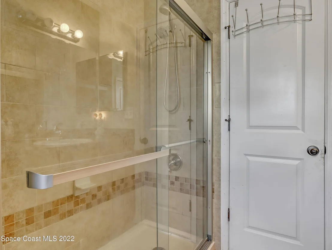 Photo of 761 Azure Avenue NE