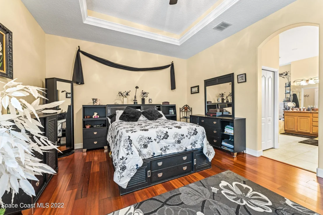 Photo of 1358 Centennial Way