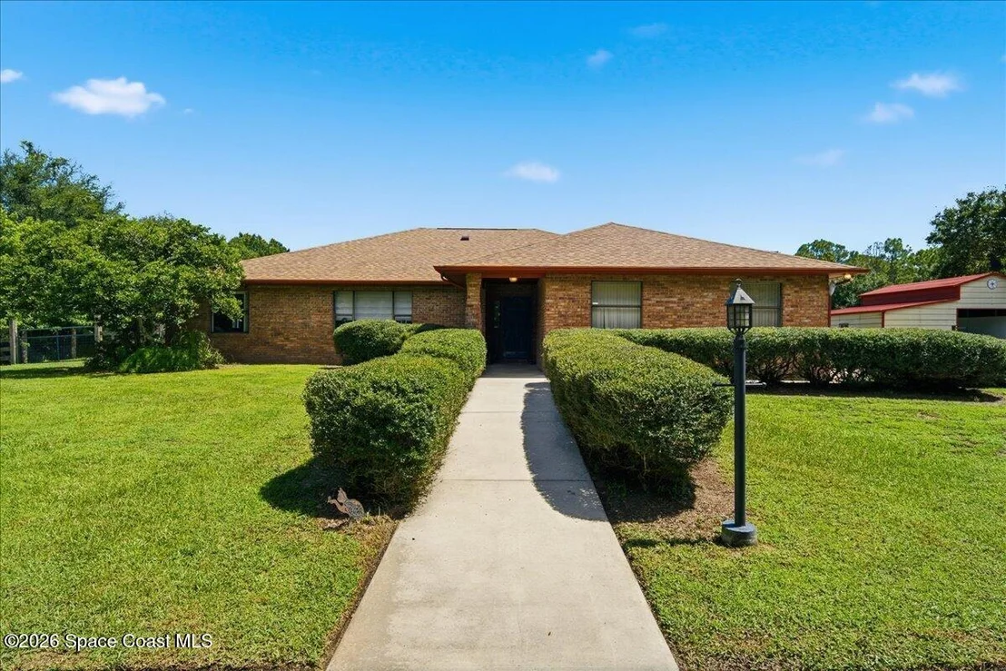 Photo of 2785 Beran Lane