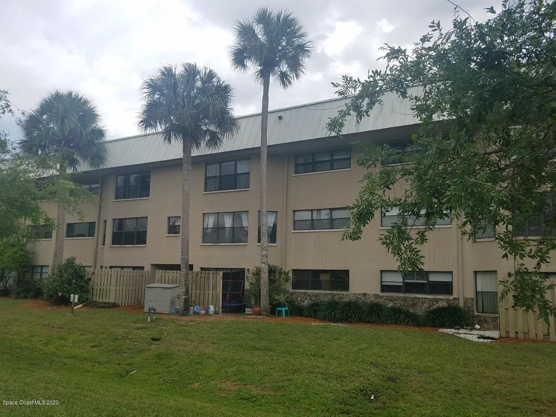 Photo of Unit 1225 at 305 Tangle Run Boulevard