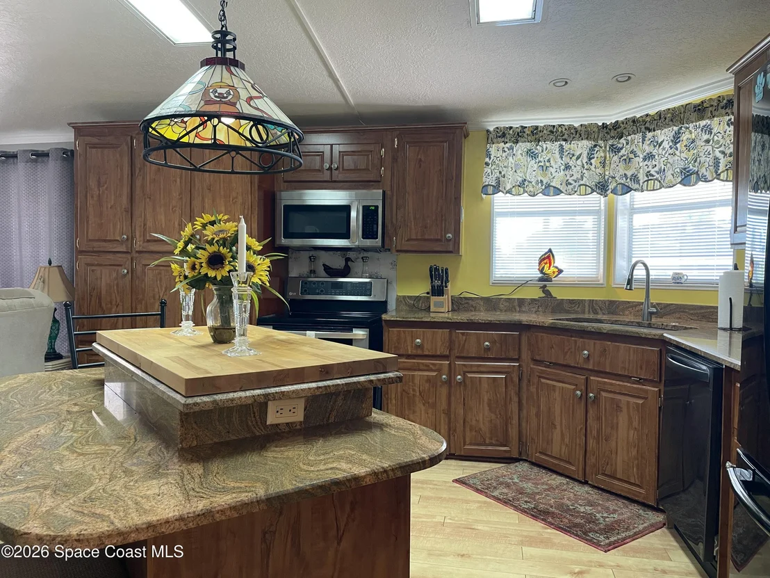 Photo of 3012 Indian River Drive NE