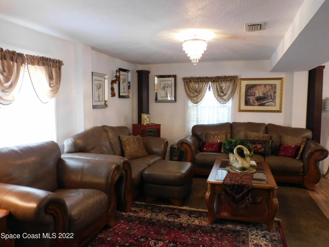 Photo of 6115 Balboa Street