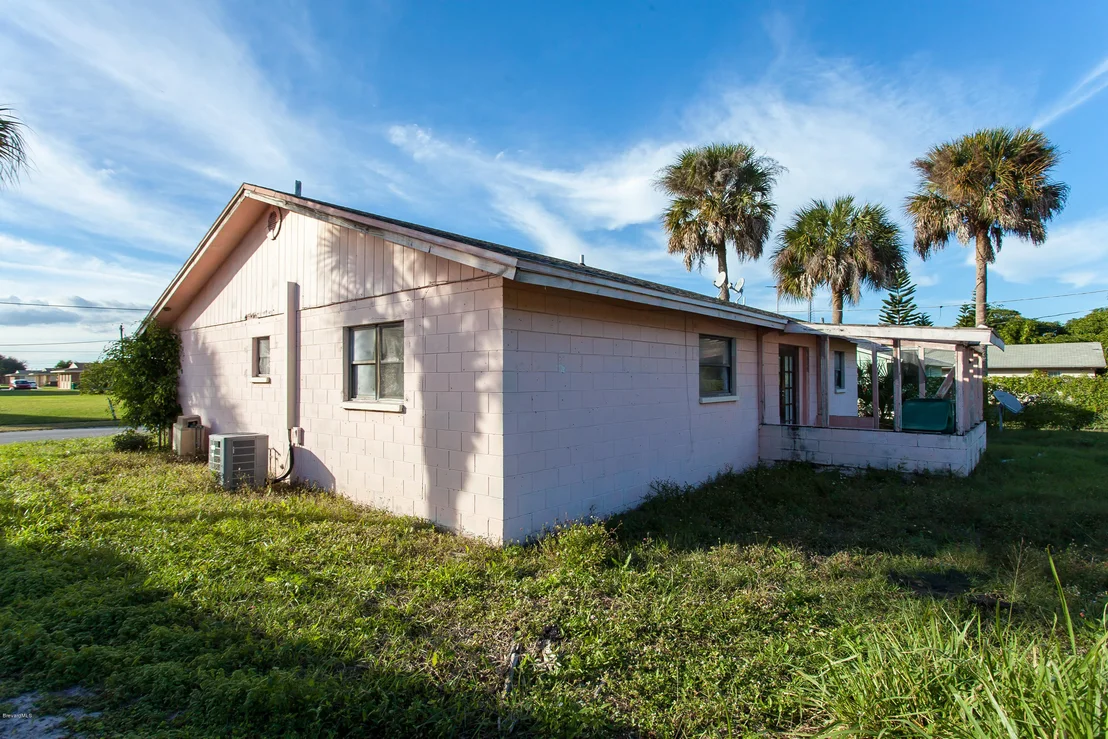 Photo of 3309 Henry Street