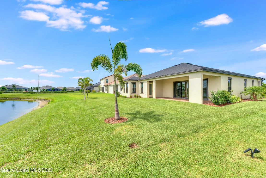 Photo of 8235 Lyside Drive