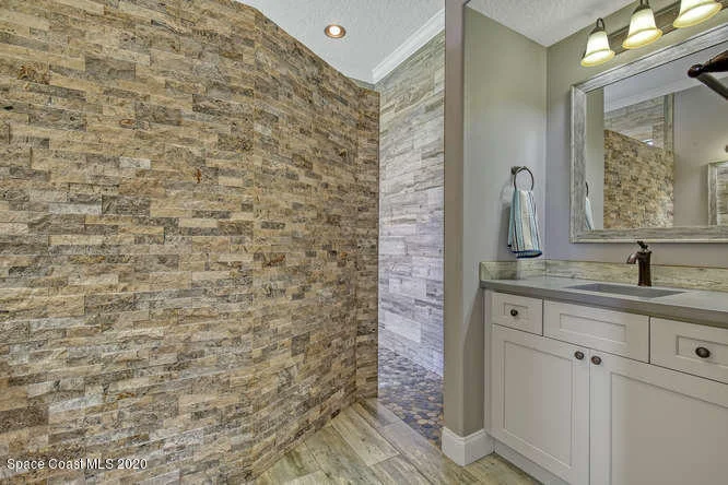 Photo of 1145 Tuckaway Drive