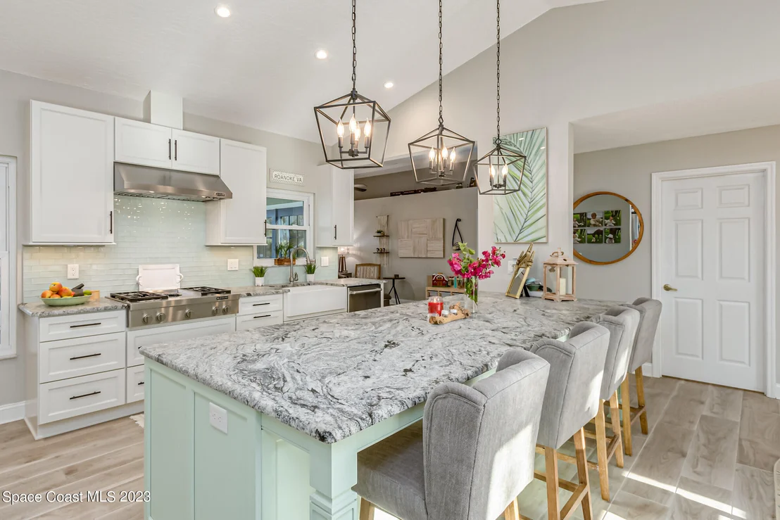 Photo of 3336 Lake View Circle