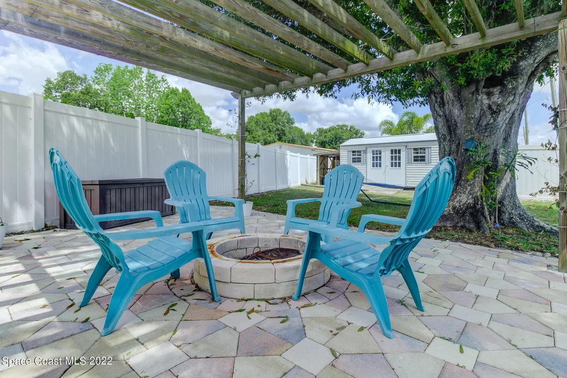 Photo of 2561 Stratford Drive