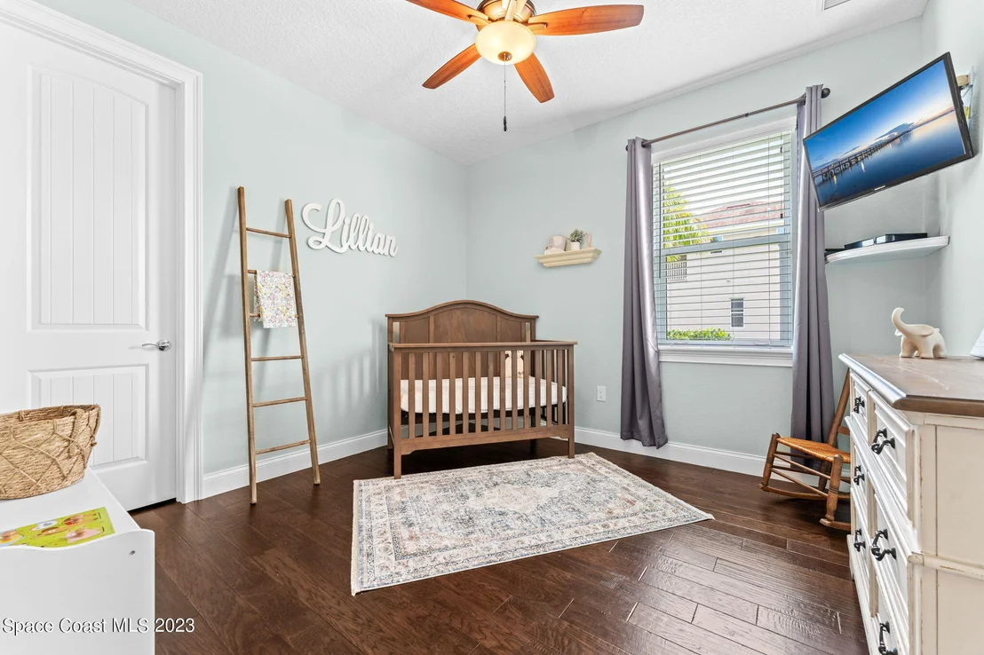 Photo of 2037 Windbrook Drive SE