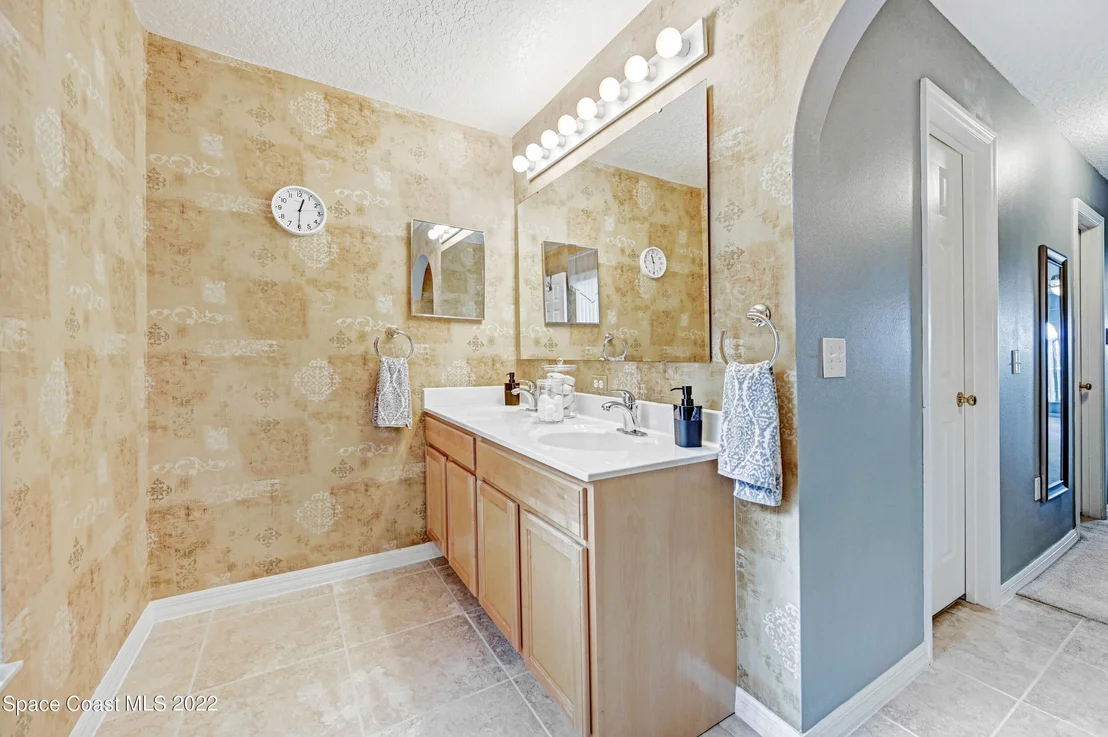 Photo of 2358 Maeve Circle
