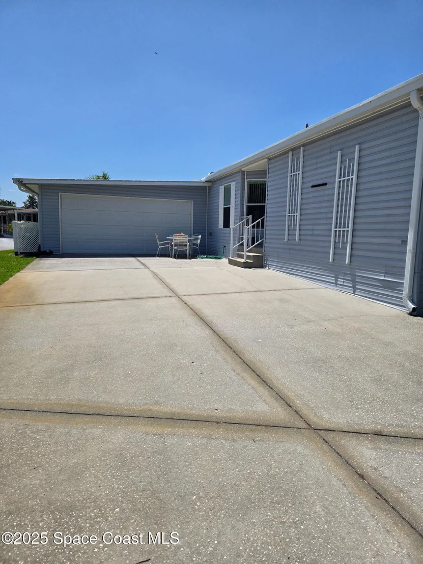 Photo of 634 Outer Drive