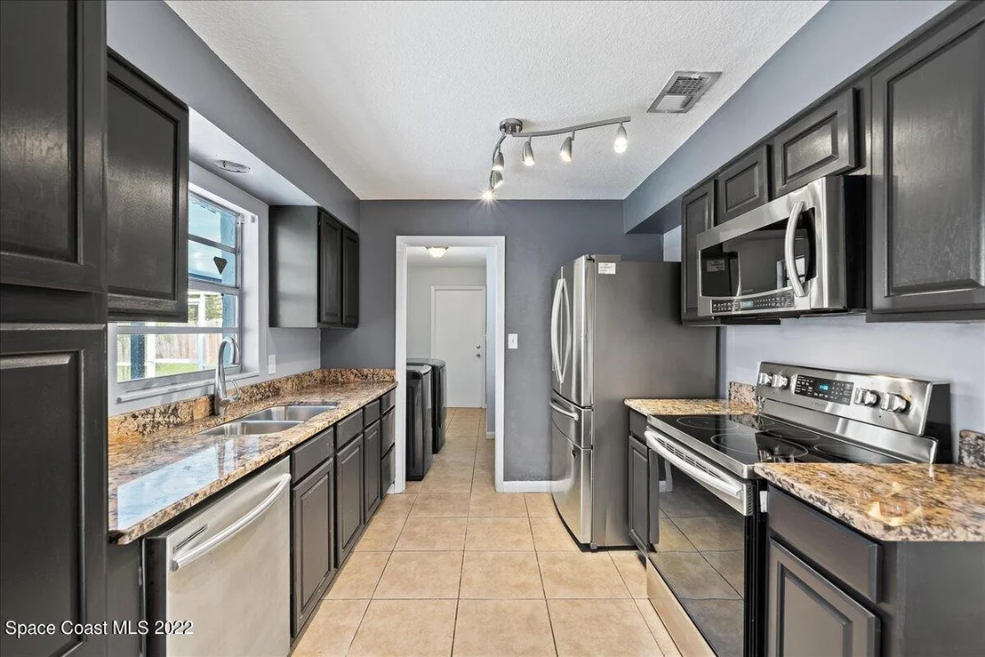 Photo of 181 E Haven Drive