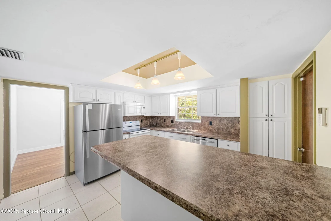 Photo of 611 Dundee Circle