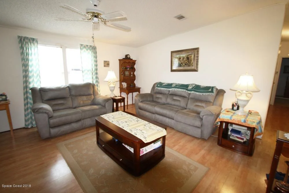 Photo of 1585 Seneca Drive