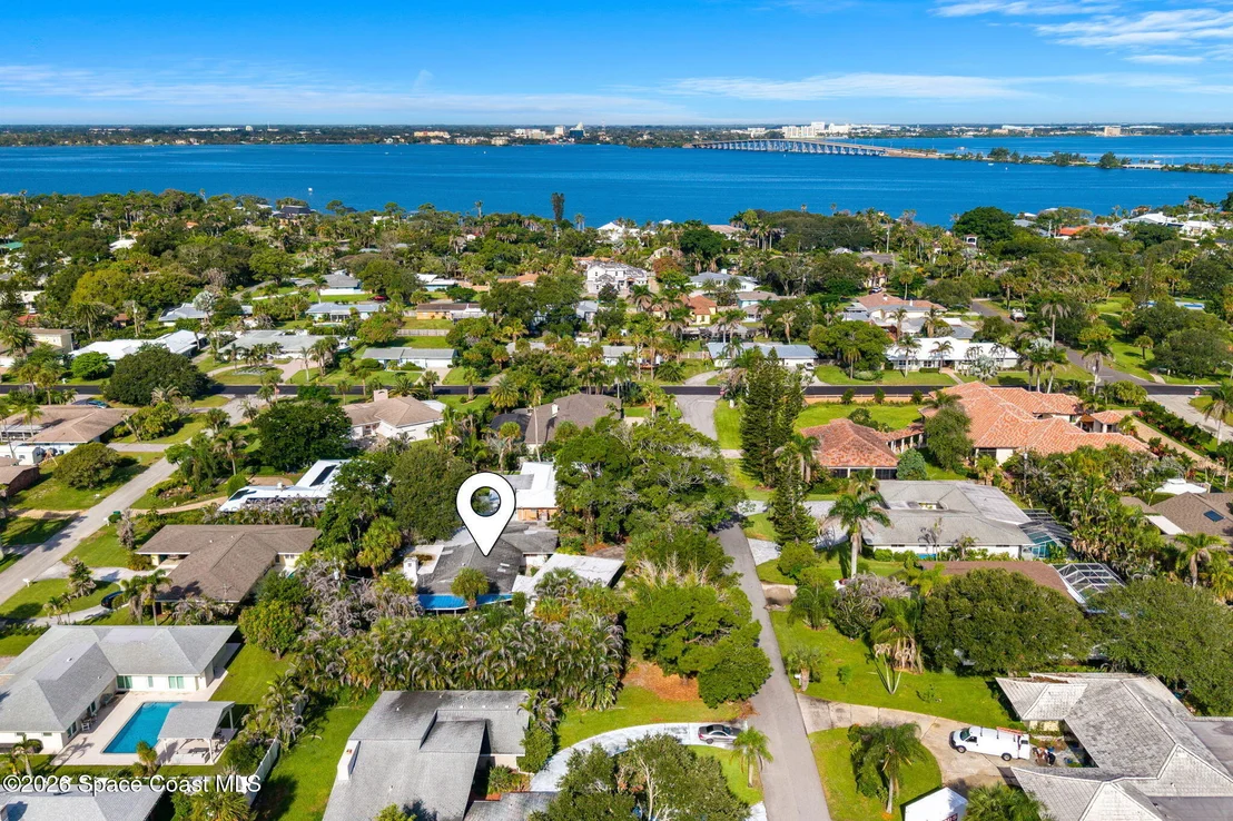 Photo of 317 Cocoa Avenue