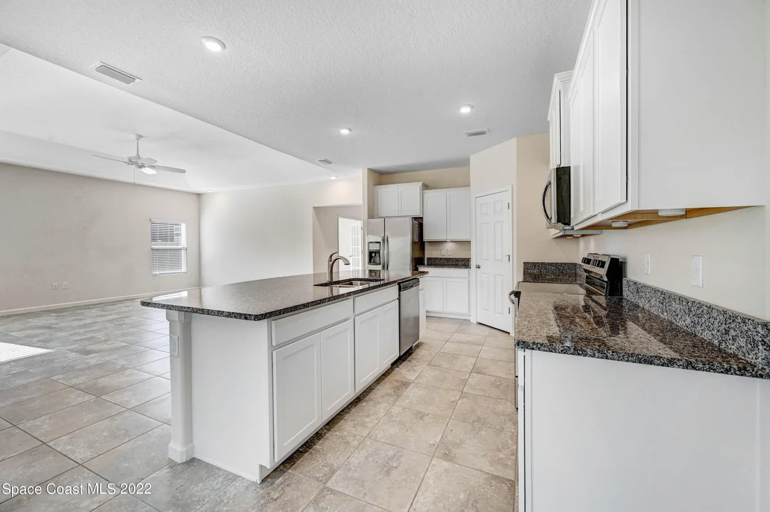 Photo of 636 Stonebriar Drive
