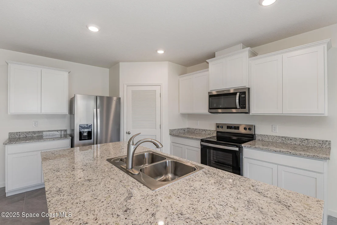 Photo of 1644 Garabaldi Circle SE