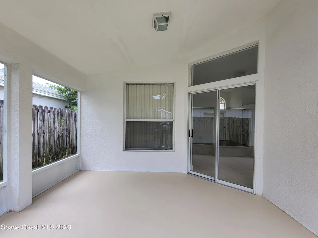 Photo of 8005 Bracken Lane