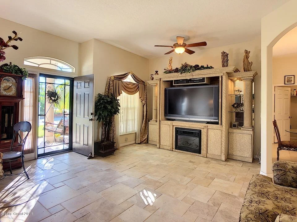 Photo of 2010 Stratford Pointe Drive