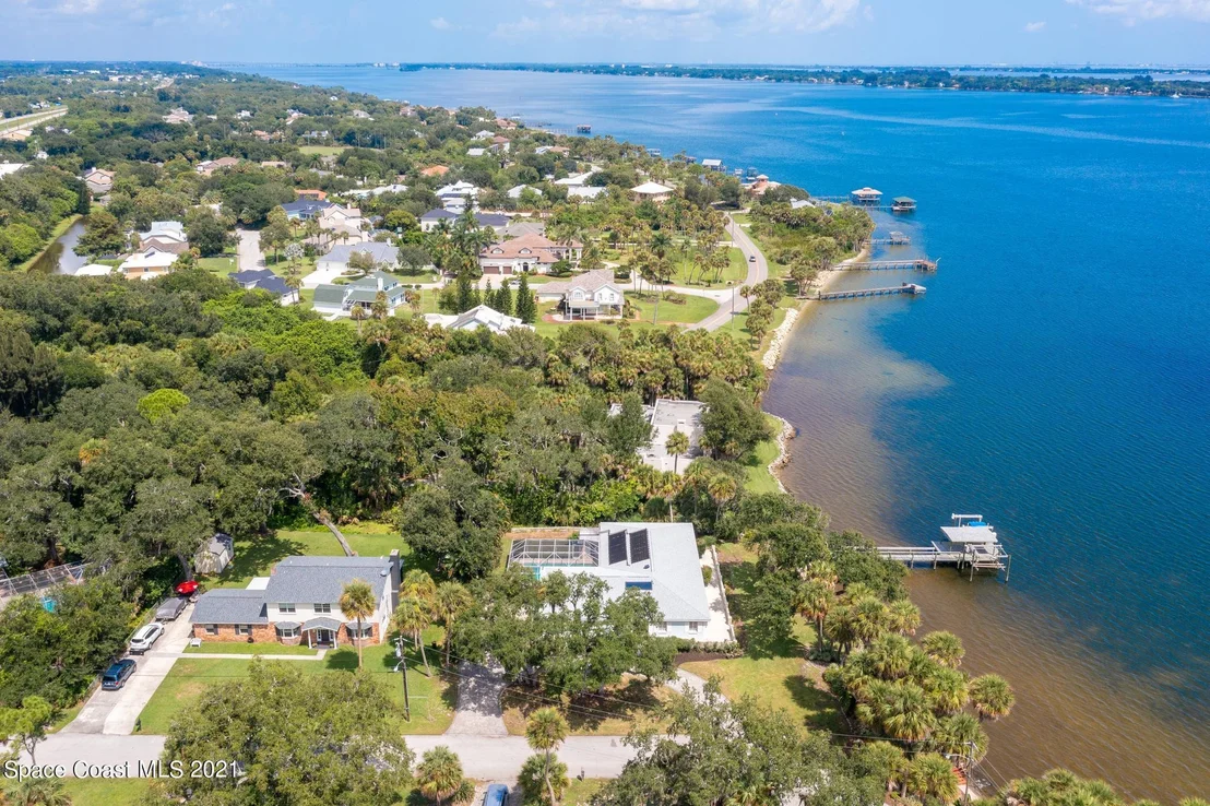 Photo of 110 Oakledge Drive