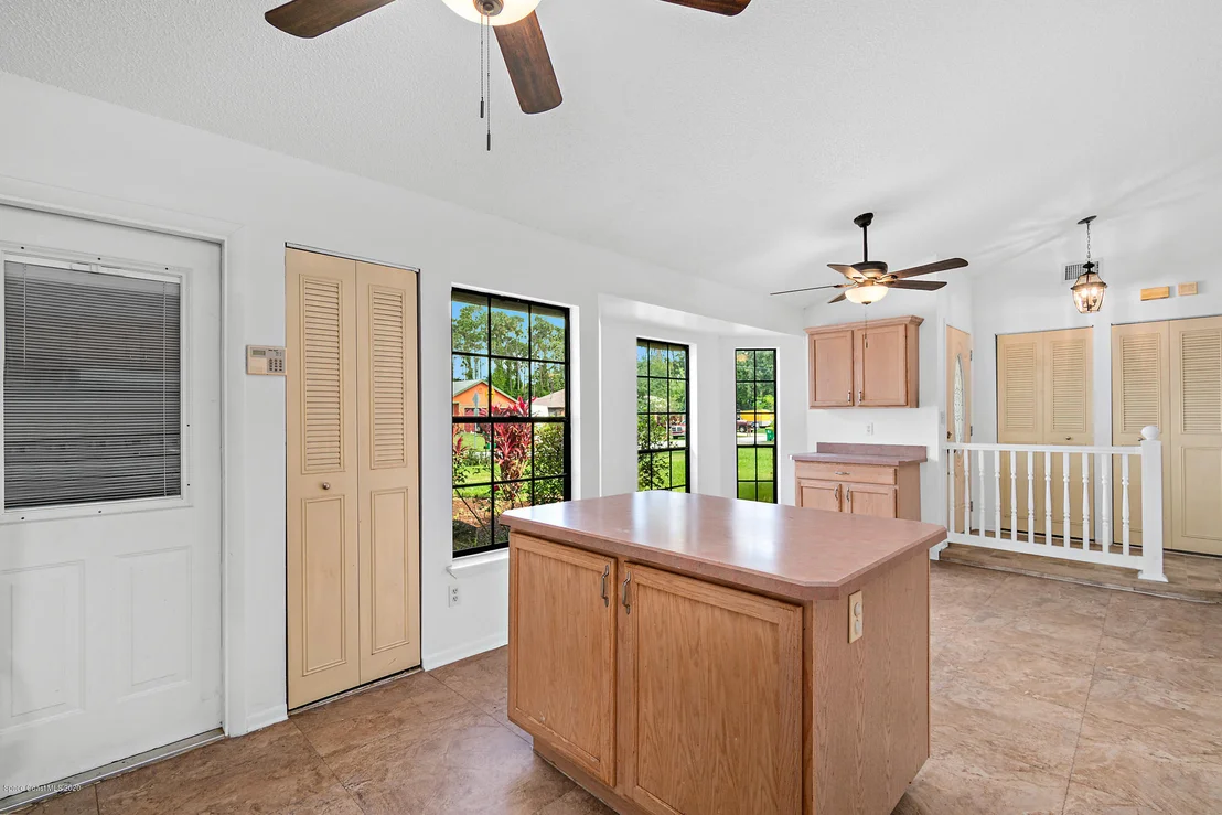 Photo of 6387 Cable Avenue
