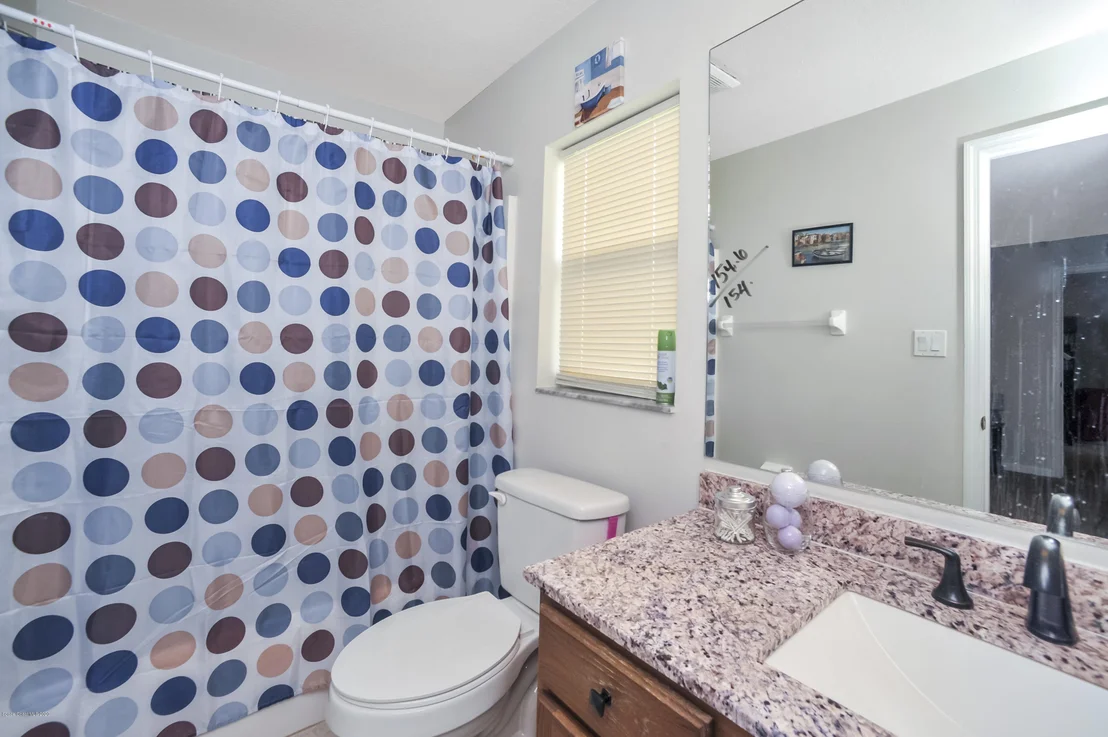 Photo of 6229 Alden Avenue