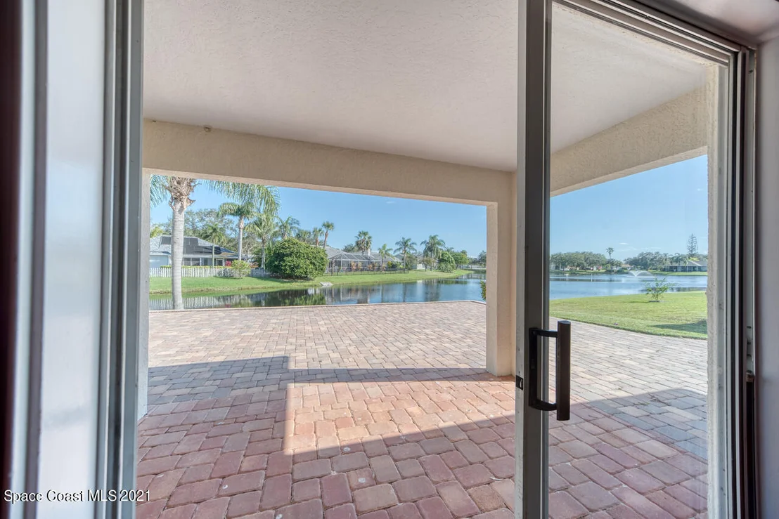 Photo of 5019 Alamanda Drive