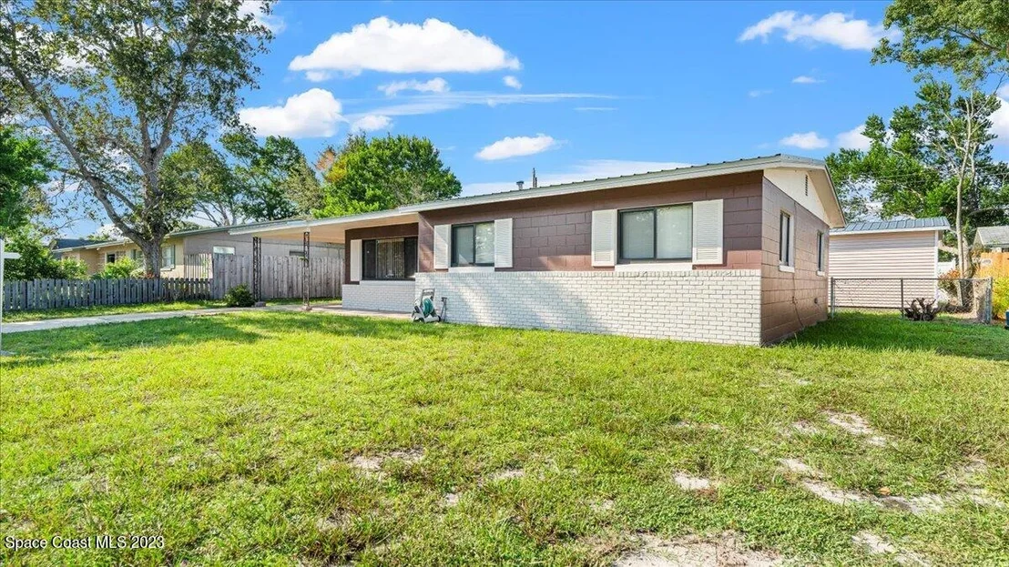 Photo of 940 Cristobal Drive