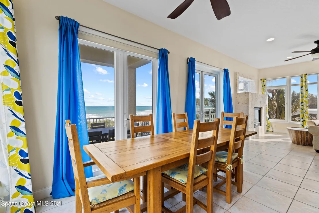 Photo of 735 Beach Street