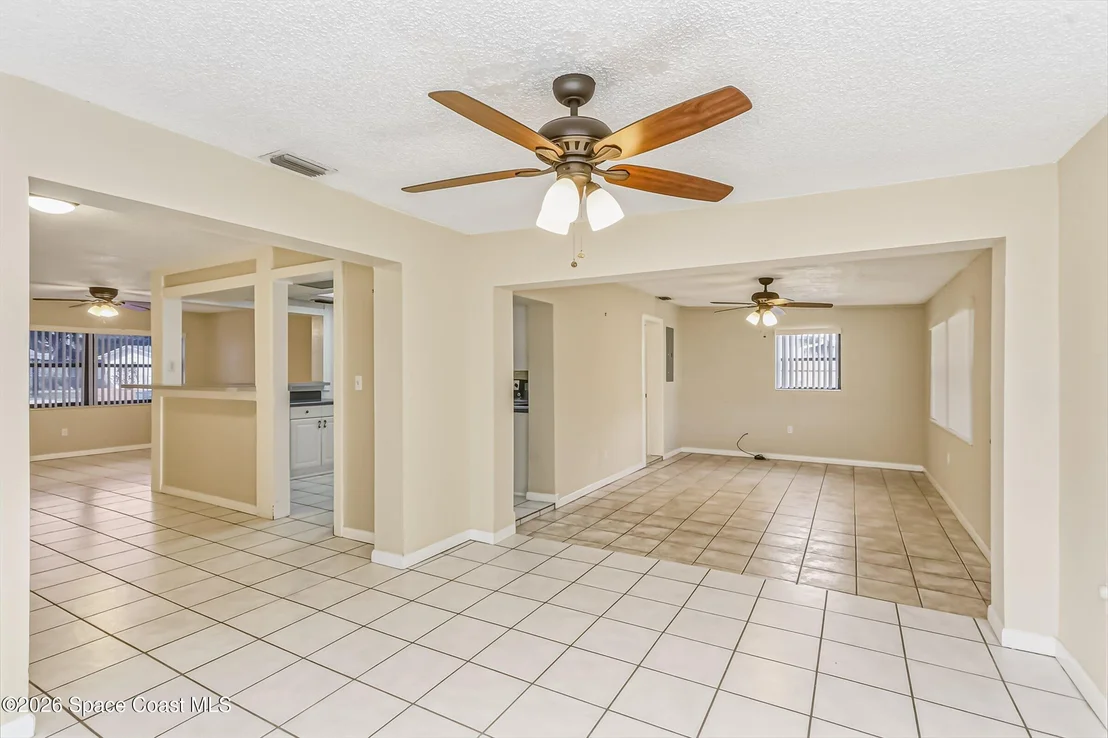 Photo of 545 Westminster Avenue