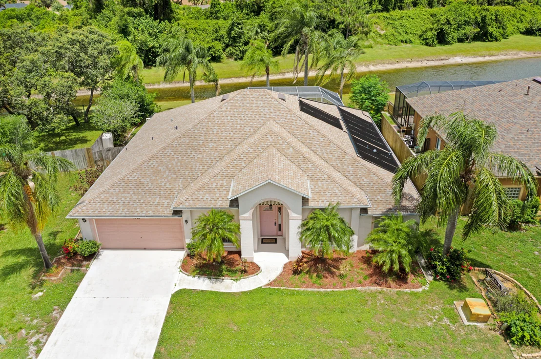 Photo of 2420 Summer Brook Street