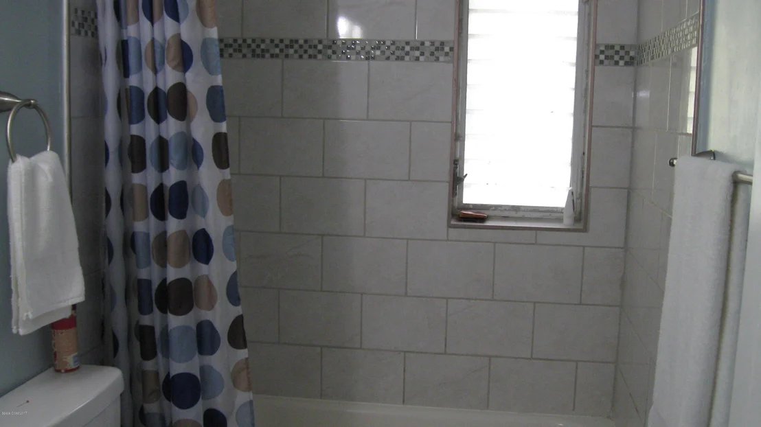 Photo of 1389 Lillian Lane