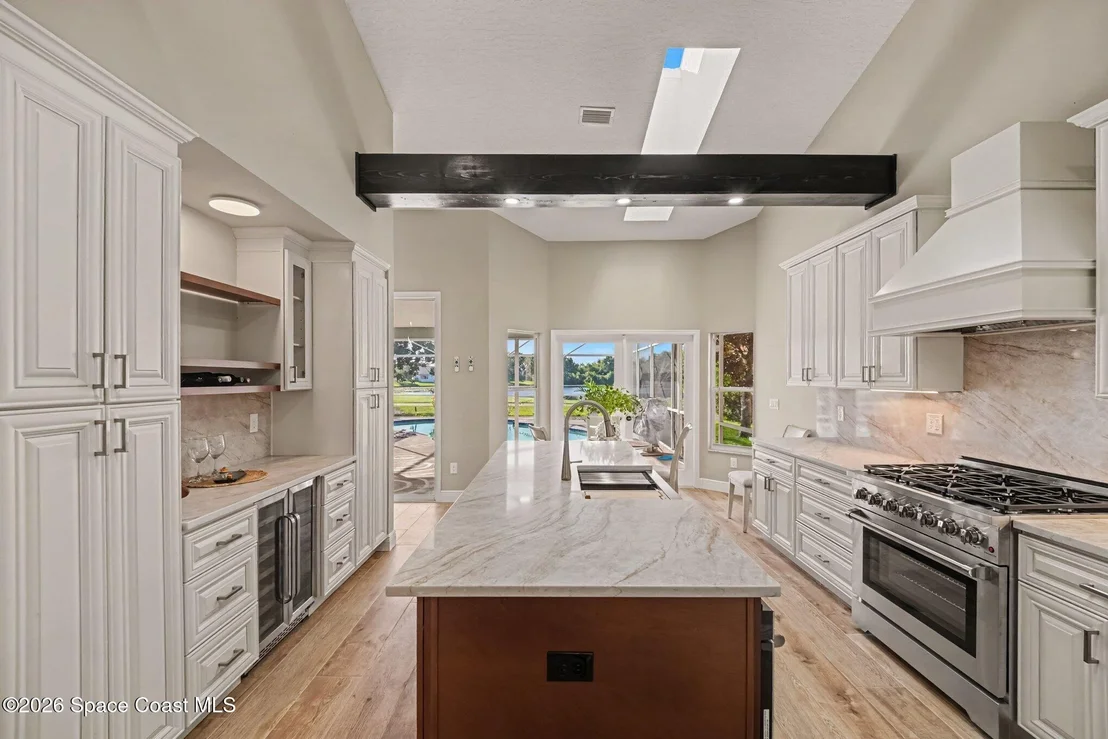 Photo of 804 Spanish Cove Drive NW