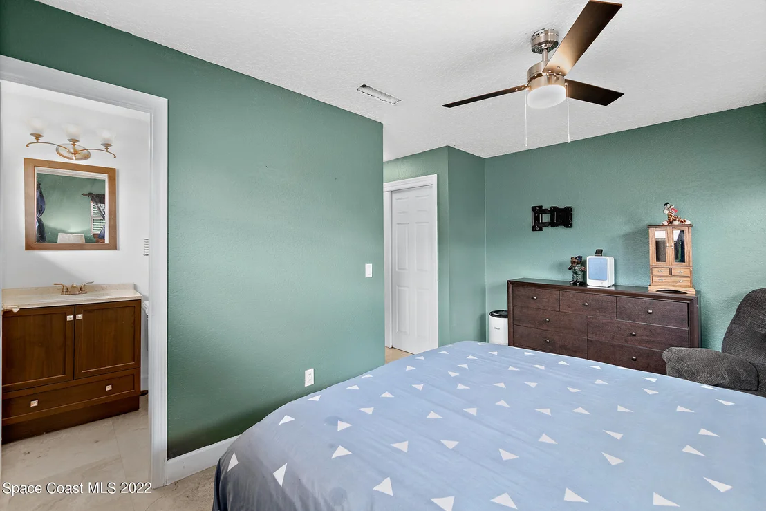 Photo of 1366 Estridge Drive
