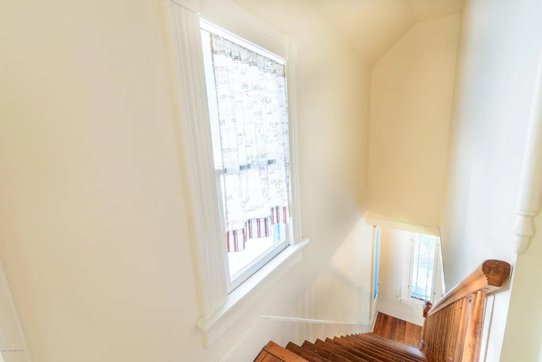 Photo of 36 Barton Avenue