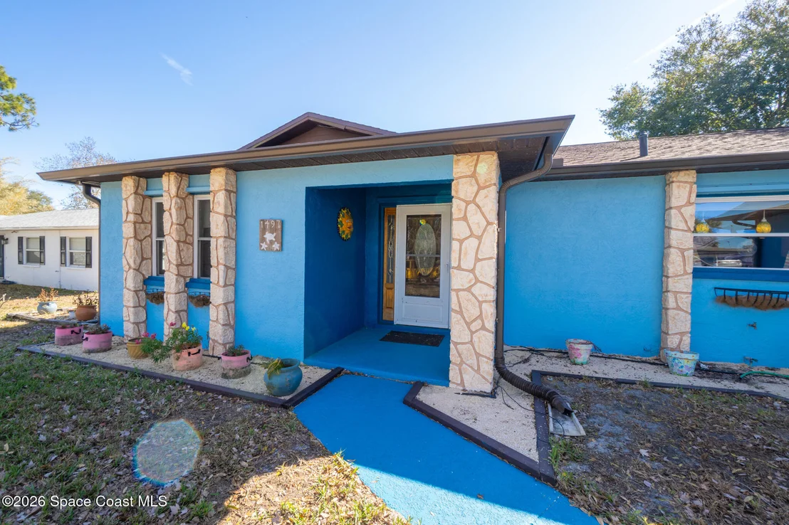 Photo of 1497 Hendren Drive