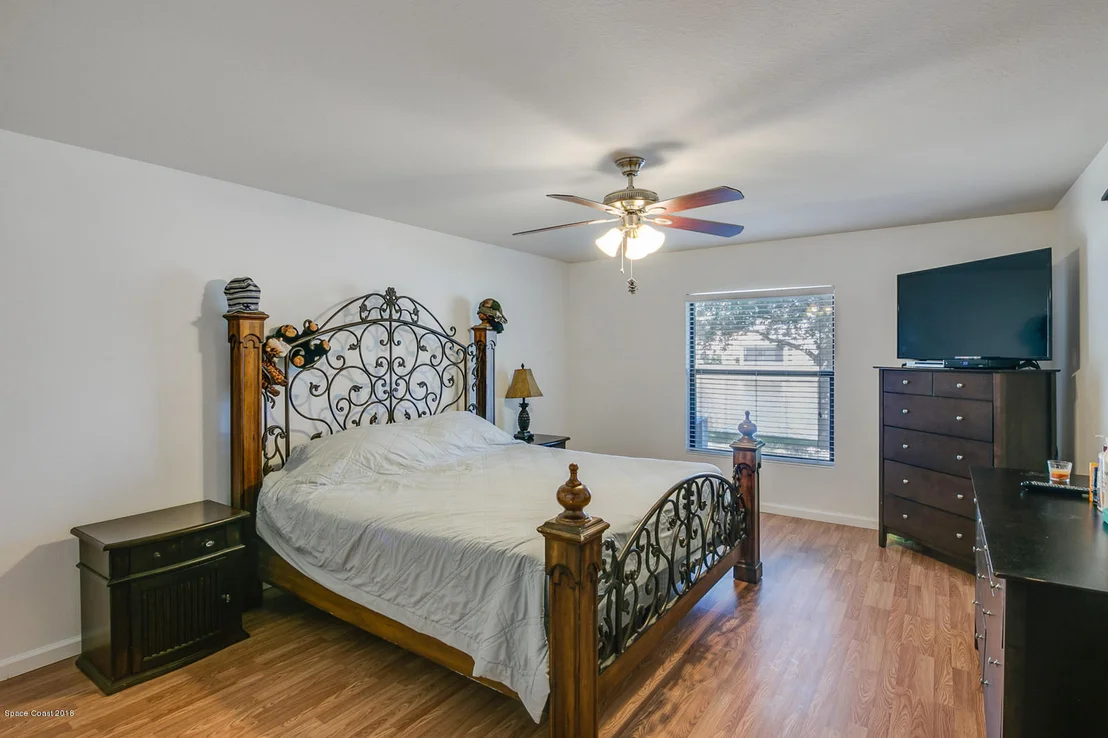 Photo of 205 Dryden Circle