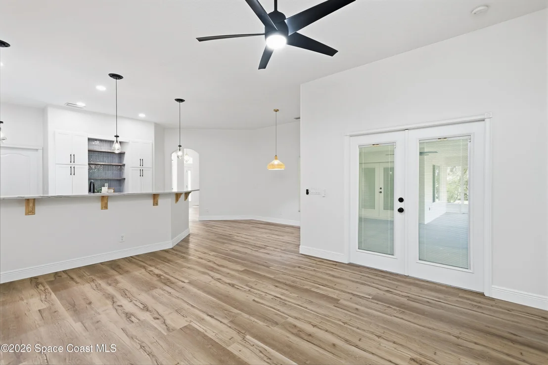 Photo of 2160 Windbrook Drive SE