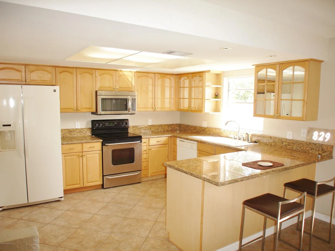 Photo of 829 Westport Drive