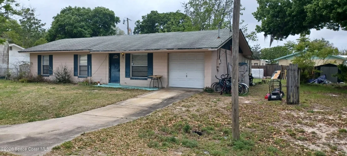 Photo of 2110 Trieste Drive