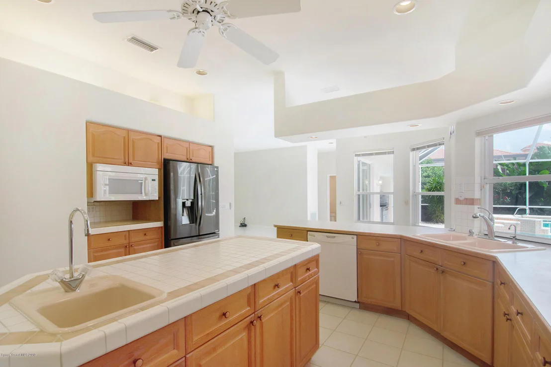 Photo of 759 Glengarry Drive