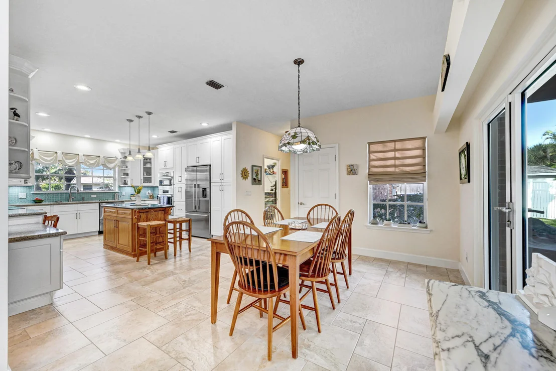 Photo of 225 Ormond Drive S