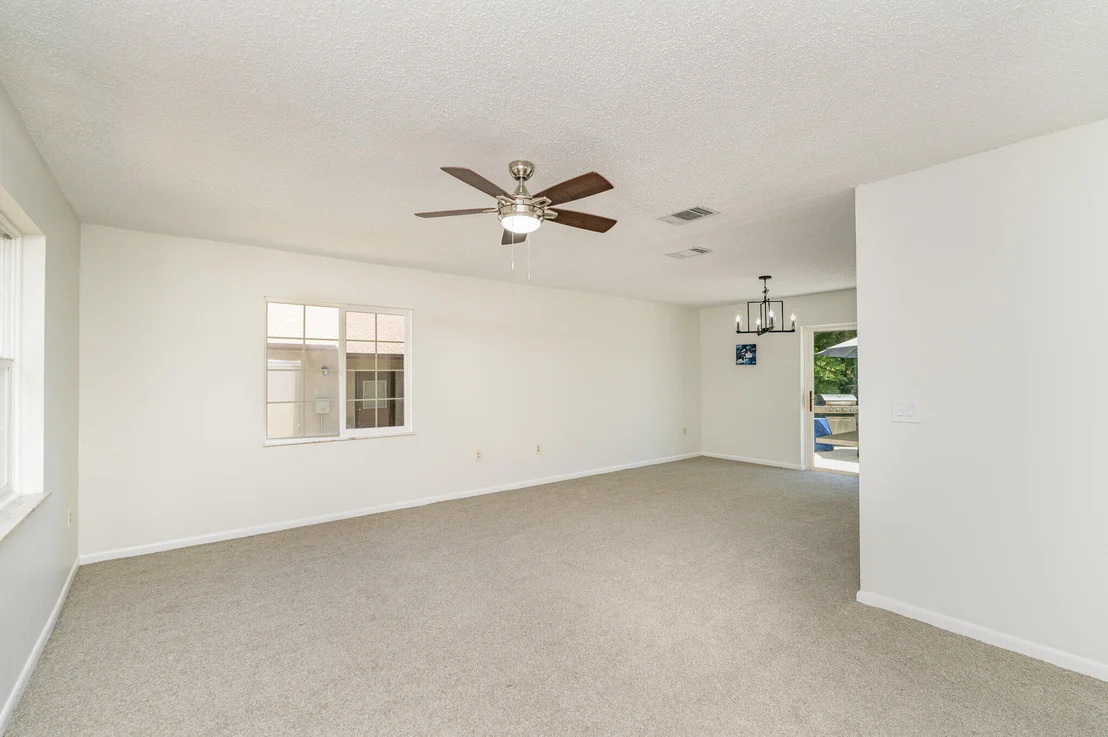 Photo of 847 Berkshire Drive